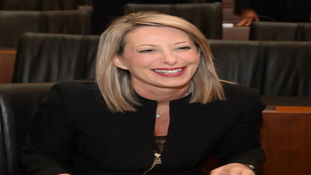 النائبة غادة أيوب: كرامة اللبنانيين لا تُصان بتحويل قراهم إلى دروع بشرية ومخازن عسكرية والدولة وحدها تحمي الجميع