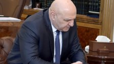 &laquo;الشرق الأوسط&raquo;: الرئيس عون على تواصل دائم بكبار المسؤولين في الإدارة الأميركية، طالباً منهم التدخل لوقف التصعيد الإسرائيلي وتثبيت الهدنة.