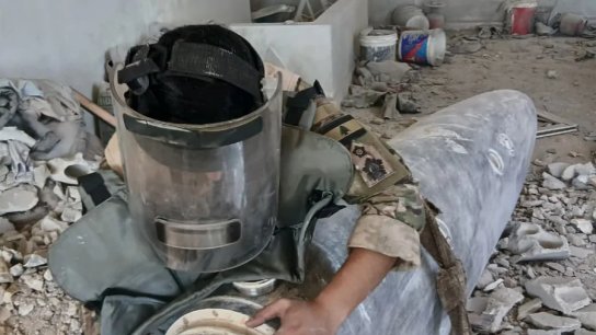 بالصور/ الجيش اللبناني يواصل تفكيك قنابل طيران غير منفجرة من المخلفات الإسرائيلية في بلدات جنوبية...زنة 1000 باوند و2000 باوند!
