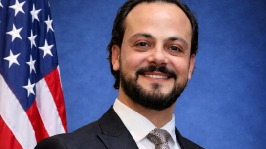 تسمية الإعلامي والأكاديمي قاسم دغمان ضمن قائمة 40 تحت سن الأربعين لعام 2026 من مؤسسةArab America Foundation