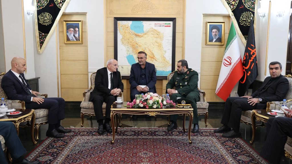 وزير الدفاع اللبناني وصل إلى طهران لتمثيل لبنان في مراسم التأبين الرسمية للمرشد الأعلى الشهيد علي الخامنئي