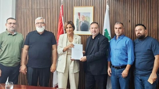  بلدية بنت جبيل تستكمل جولاتها الرسمية لعرض واقع المدينة والتدمير الذي طال مختلف القطاعات واستمرار تداعيات النزوح على أهلها