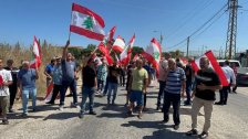 بالصور/ &laquo;نحن أصحاب الأرض&raquo;.. وقفة احتجاجية لأهالي بلدة المنصوري تحت شعار &laquo;المنصوري غير محتلة&raquo; للمطالبة بالعودة إلى منازلهم