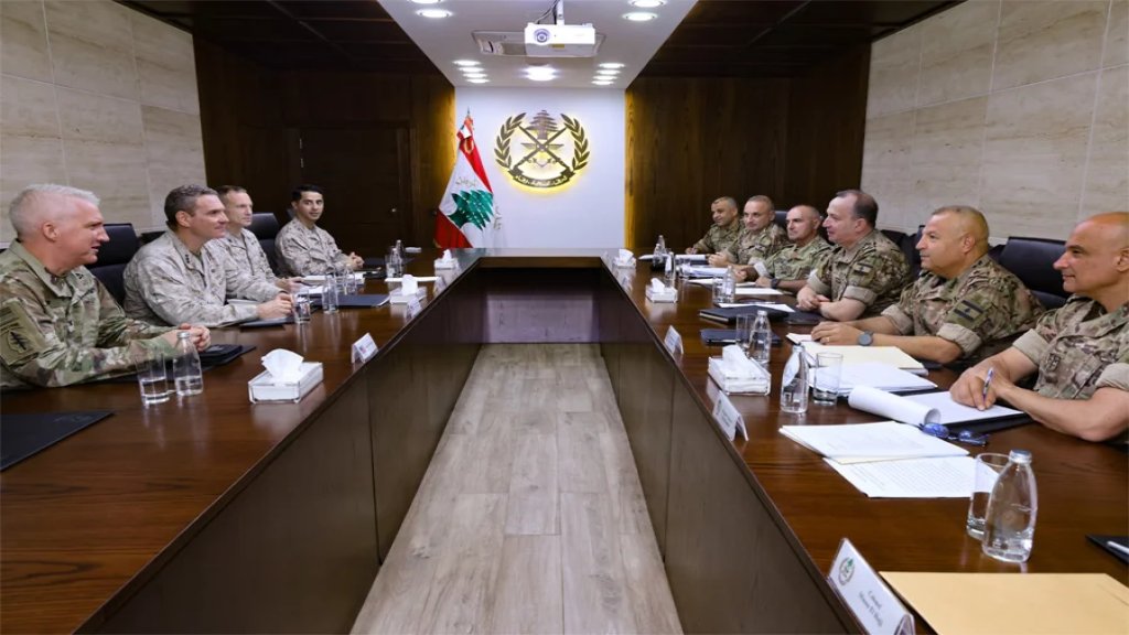قائد الجيش يستقبل الجنرال الأميركي Joseph Clearfield: بحثا التطورات في الجنوب