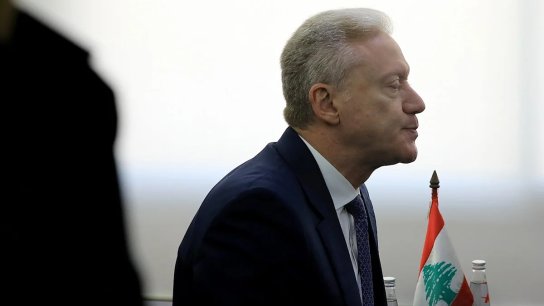 بعد تمديد إقامة السفير الإيراني في لبنان...مصادر الخارجية اللبنانية لـ&laquo;الشرق الأوسط&raquo;: الوزارة لم تتبلغ ولا علم لها بمنحه إقامة الآن وموقف رجي واضح