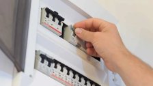 صدمة جماعية تصيب اللبنانيين جراء فواتير اشتراك المولدات