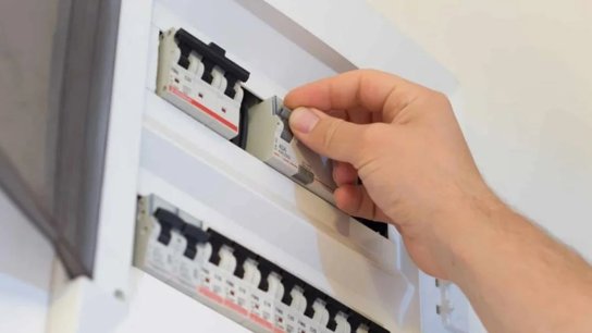 صدمة جماعية تصيب اللبنانيين جراء فواتير اشتراك المولدات