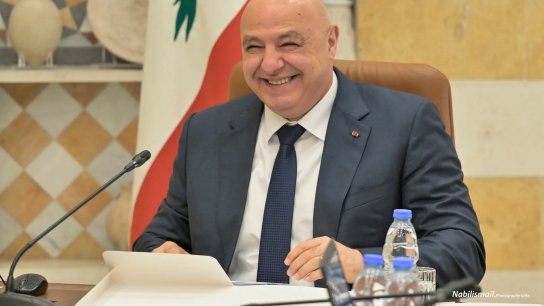 الرئيس عون يشكر ترامب ويهنّئ الأسرى المحرّرين بالحرية: اجدد العهد على استمرار النضال لتحقيق المطالب الوطنية كاملة. ليحيا اللبنانيون جميعاً بكرامة في وطن حر