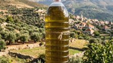 زيت الزيتون الجنوبي.. عينات مطابقة ومطمئنة